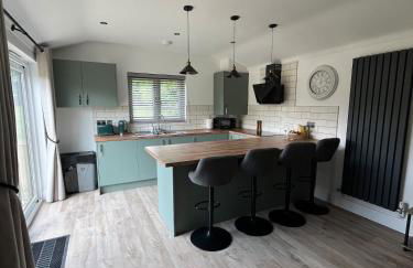 Sunset Retreat - Photo 8