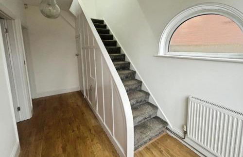 4BR House, Derby, Contractors, Relocators - Foto 4