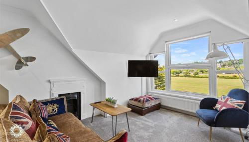 The Lookout - Photo 3