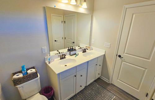 Capernaum Sanctuary - Minutes from Fenton, WakeMed, UNC Rex, RDU, RTP & Downtown - Foto 23