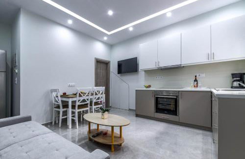 Renovated 2BD house close to Pireus port - Foto 1