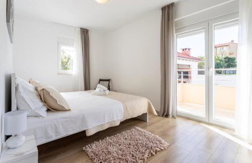 Villa Ana perfect for families with kids and groups,House with heated Pool - Photo 32