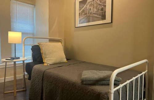 Funky 3rd Floor Condo 5 Beds with Sofa Bed plus WIFI - Foto 8