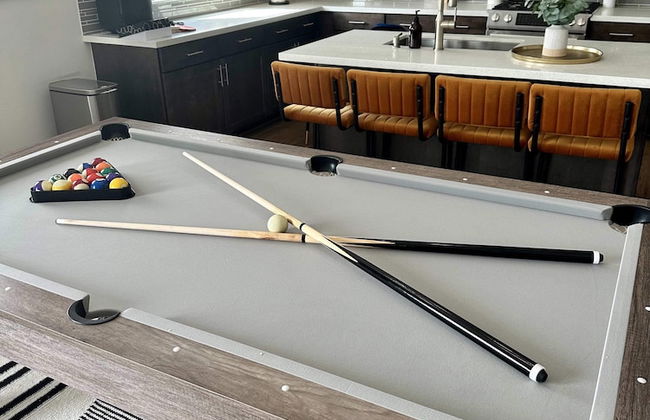 Luxury Downtown Home w Rooftop Deck in the Skyline - Foto 5