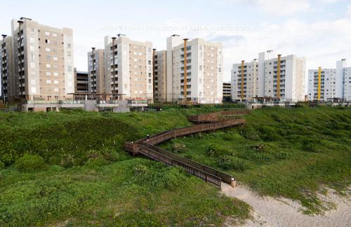 Apto em Condominio Frente Mar com Piscinas Spa Sala de Jogos Quadra de Futebol e Espaco Kids Ideal para Familias - Photo 58