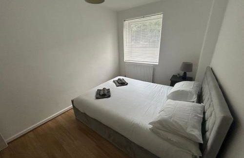 Truehome apartment in South London - Photo 26