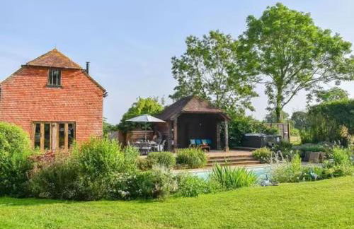 Luxury Farm House with Heated Pool & Jacuzzi - Foto 30