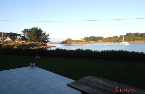 Reposant, Calme, Vue Mer imprenable à 2 m de l'eau, Petit Port Typique Breton - Foto 23