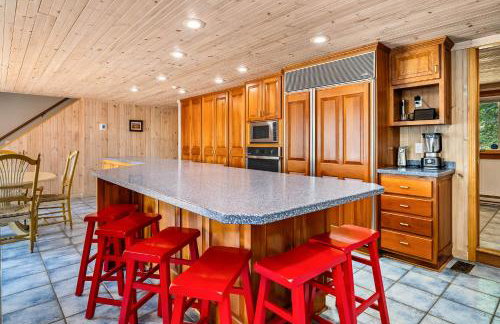 Lake house w/ indr pool and jacuzzi - Foto 47