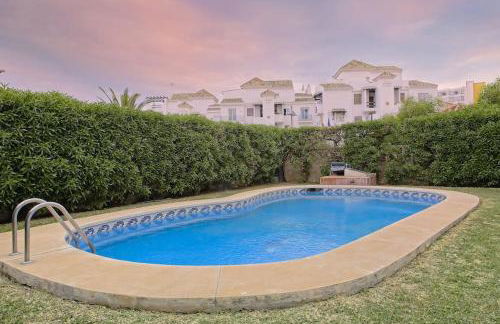 The Lemon Tree by the Sea - Photo 15