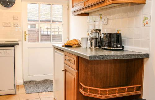 The Little Beehive - Photo 18