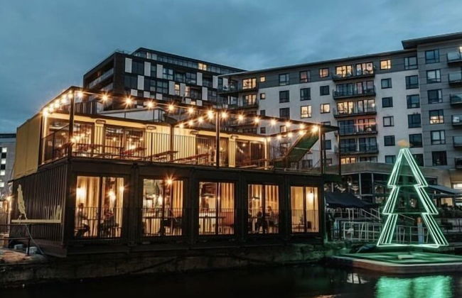 Deluxe City Apt, River Canal View& Free Parking! - Foto 30