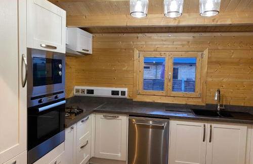 Inviting 2-Bedroom Cabin in Ashton Under Hill - Foto 20