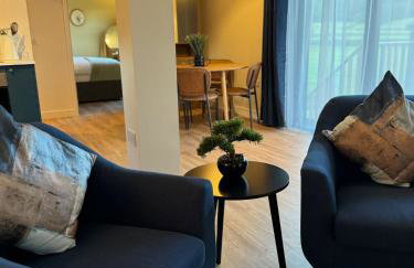 Unbox at Poplar Tree - Photo 30