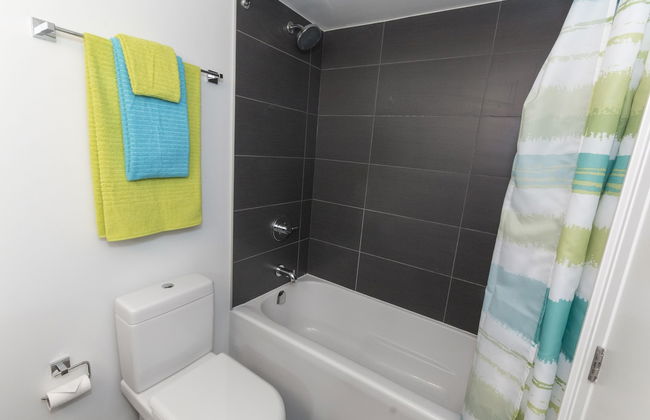 QuickStay - Yorkville's Finest (Yonge & Bloor) - Photo 15