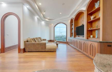 Bay Estate Luxe Waterfront Home w/ Private Pier, Main+guest House, Bay Views - Foto 16