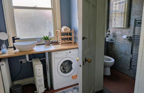 The Writer's Retreat Ground Floor Apartment - Photo 36