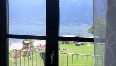 Campione Giulia Exclusive Lakefront apartment by Gardadomusmea - Foto 5