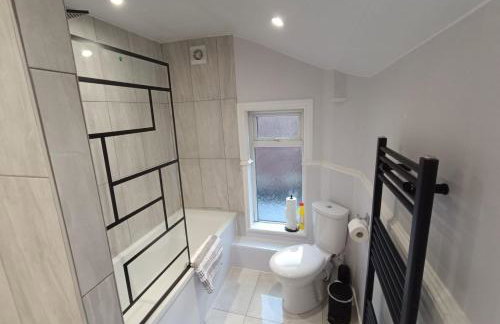 8 bed house 2 miles (7 Mins) from Newcastle centre - Foto 31