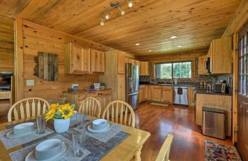 9 Mi to Rainbow Lake Mtn Getaway with BBQ! - Foto 7