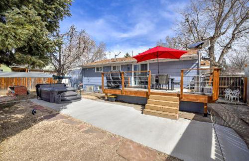 Family Perfect 4BR Home with Hot Tub, Pool Table, Fenced Yard, Cozy Fireplace, Mountain Views, Walkable Neighborhood, Near Parks, Dining, and Adventure - Foto 25