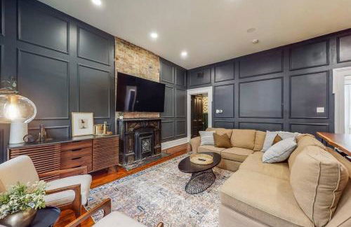 Luxury 8 Bed/4 Ba NuLu Home Private yard/parking - Foto 42