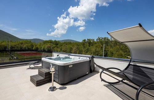 Villa Nella Foresta with private 66sqm heated pool, Whirlpool, Tennis court, Gym, Billiards, 4 en-suite bedrooms - Foto 7