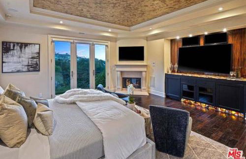 Mansion in the hills near Universal Studios! - Foto 16