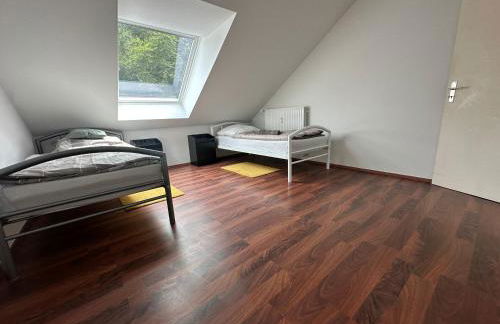 MODERN, VOLLAUSGESTATTET, GROßER PARKPLATZ, 6 ZIMMER - Foto 20