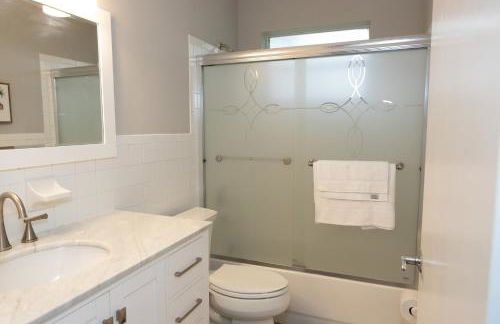 Cozy and Modern Vacation Home - Foto 27