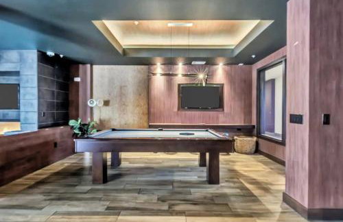 Modern 1BR Chic Retreat Pool Gym Parking - Foto 15