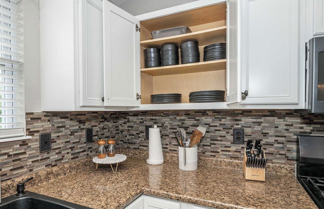 Poolside Paradise Near the Ark - Foto 18