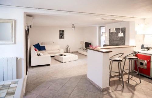 Bas de villa, Haute-Corse, vue montagne, 5min des plages - Foto 7