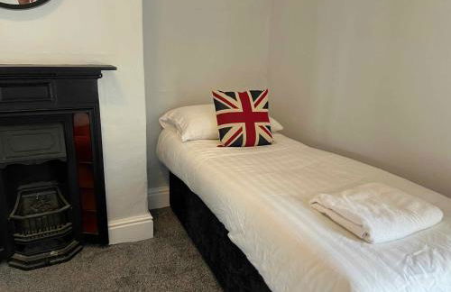 The North Wales Gathering - Sleeps Up To 16 - Photo 24