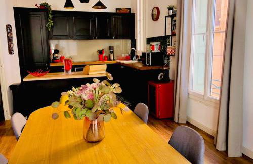 Maison de Maître avec grande terrasse au Centre-Ville - Foto 21