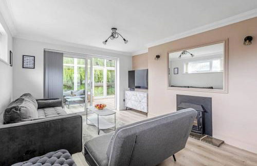 Waterside Cottage - Hot Tub, Mooring, Arcade, Bar - Foto 14