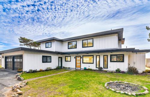 3-Acre Oceanfront Home Game Room and Fire Pit! - Foto 1