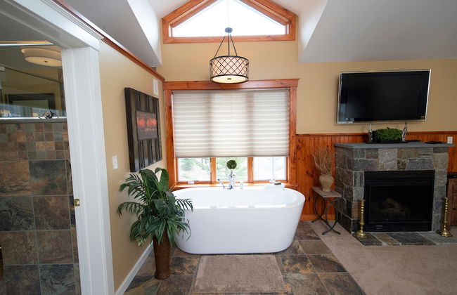 Luxury 6br Solitude Ge- Indoor Bball Court, Private Tub 6 Bedroom Home by RedAwning - Foto 21