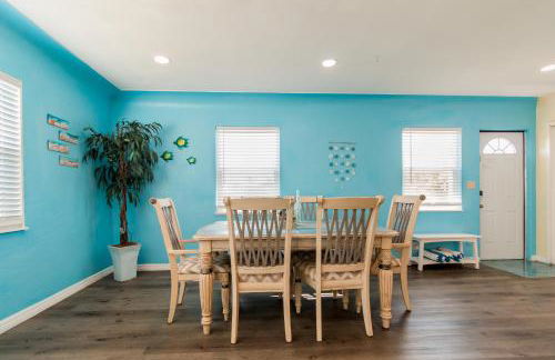 Lovely vacation home 1 block from beach & downtown Gulfport - Foto 38