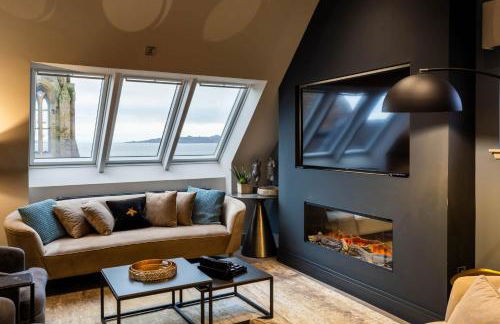 Arran Shores Luxury Shorefront Penthouse Suite 10 - Photo 1