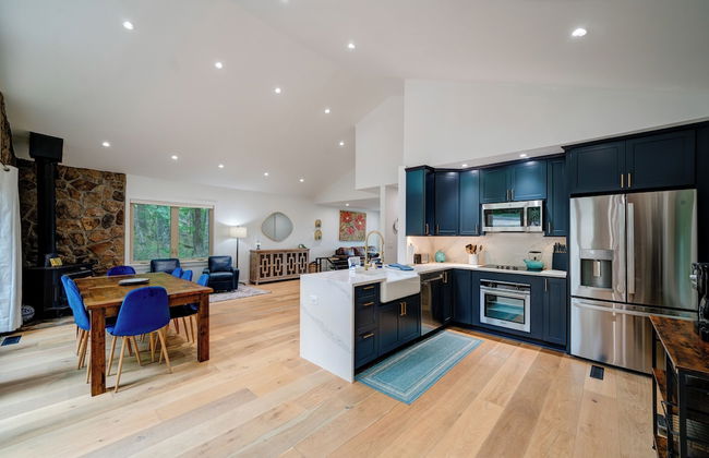 Atlas Hideaway Modern Retreat! - Foto 1