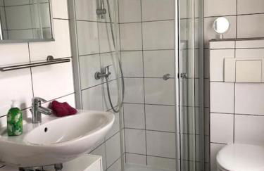 Ferienhaus mit Wintergarten am See (Angelparadies) - Foto 12