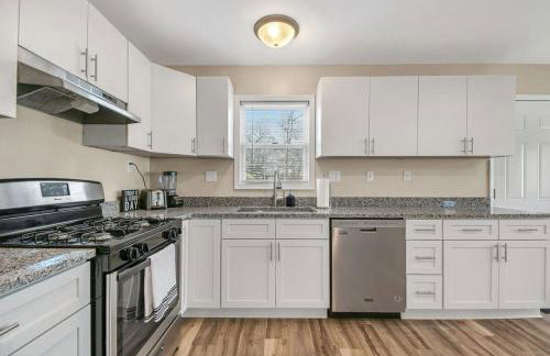 King Suite 2 Full Baths Stocked Kitchen - Foto 6