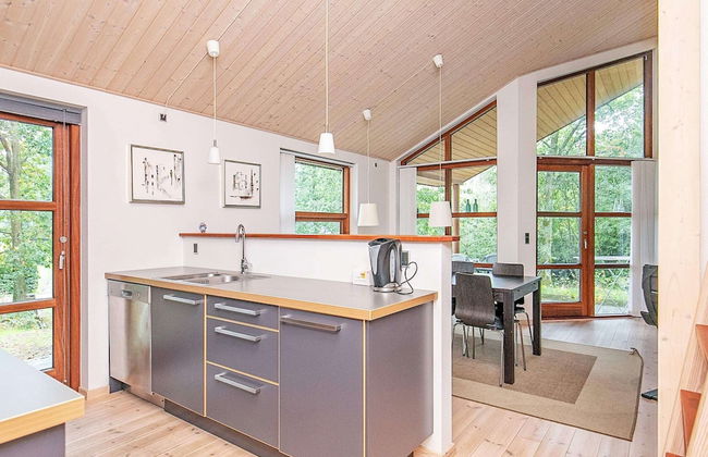 8 Person Holiday Home in Skals - Foto 8