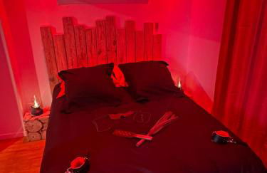 La Maison des Plaisirs Love room - Foto 26