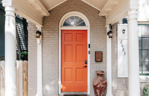 Holiday Group Winter Retreat at 4BR Victorian Home in UT Campus& Downtown - Foto 2