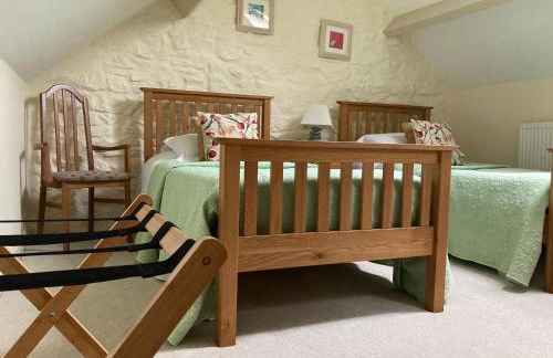 Courtyard Apartment - Photo 5