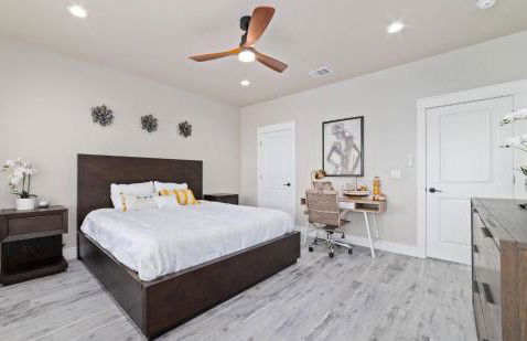 Heated Pool & Spa! Close To The Beach! - Photo 39