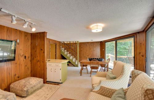 Stunning Dillard Home with Yard in Sky Valley! - Foto 19