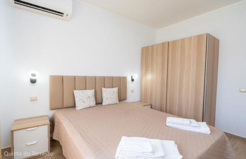 Renovated Algarve Apartments with Pool - Foto 29